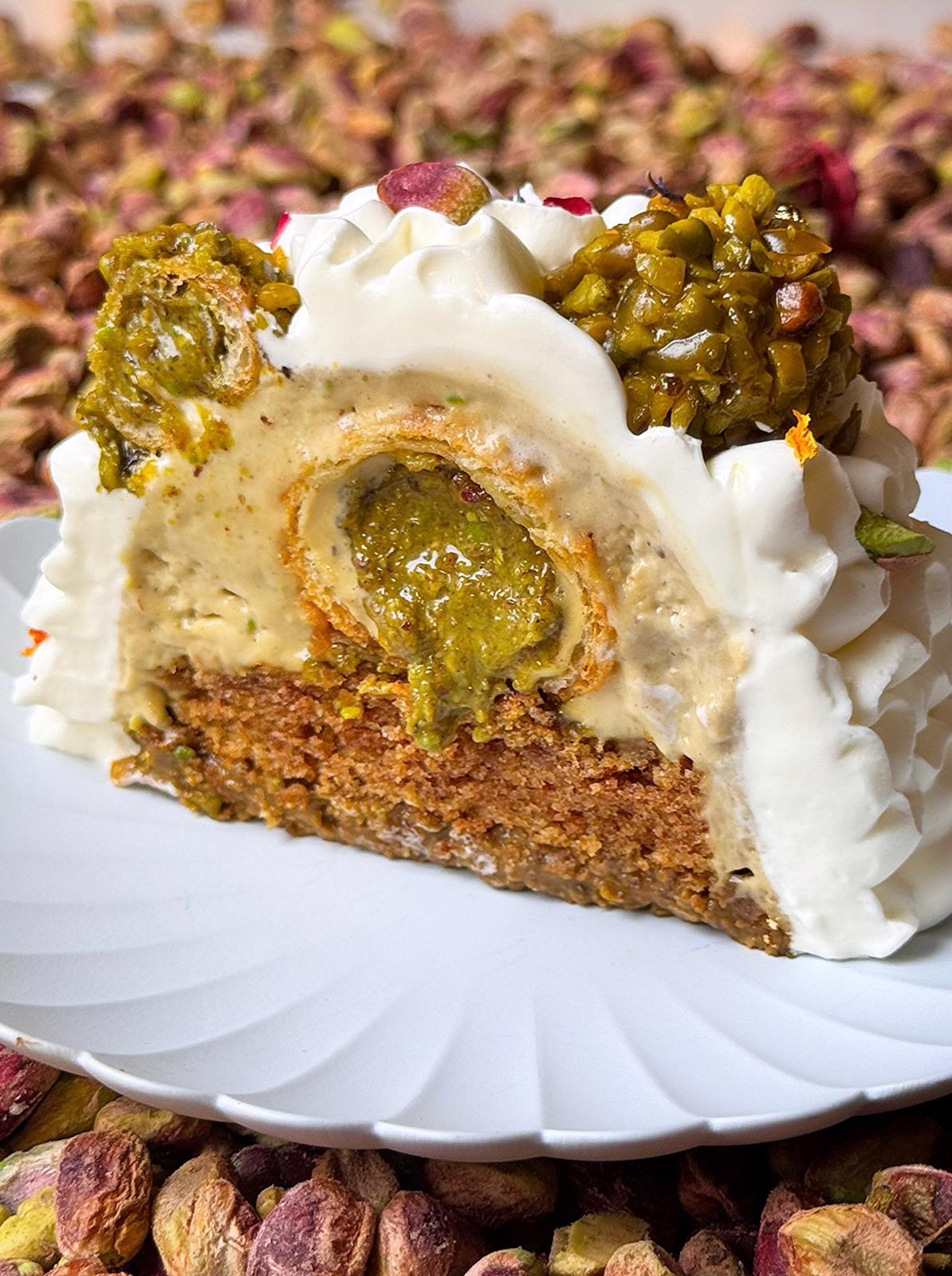 BUCHE PISTACHE BY NOUR KANDLER - 6 personnes