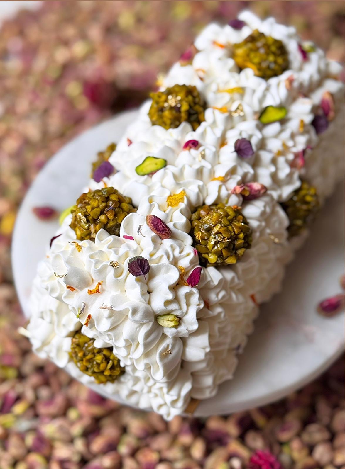 BUCHE PISTACHE BY NOUR KANDLER - 6 personnes